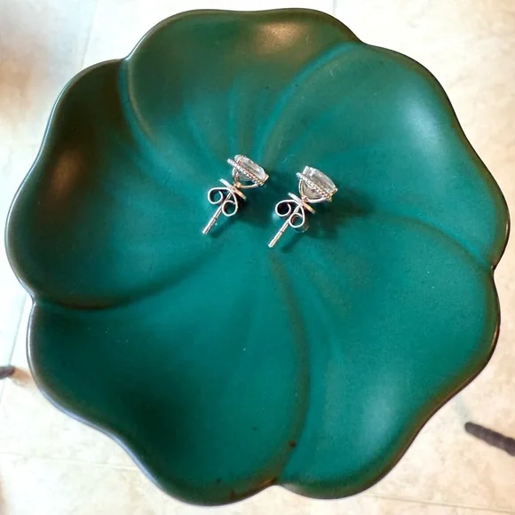 Blue Nile White Topaz Rope Stud Sterling Silver Earrings, NWOT - Picture 2 of 7